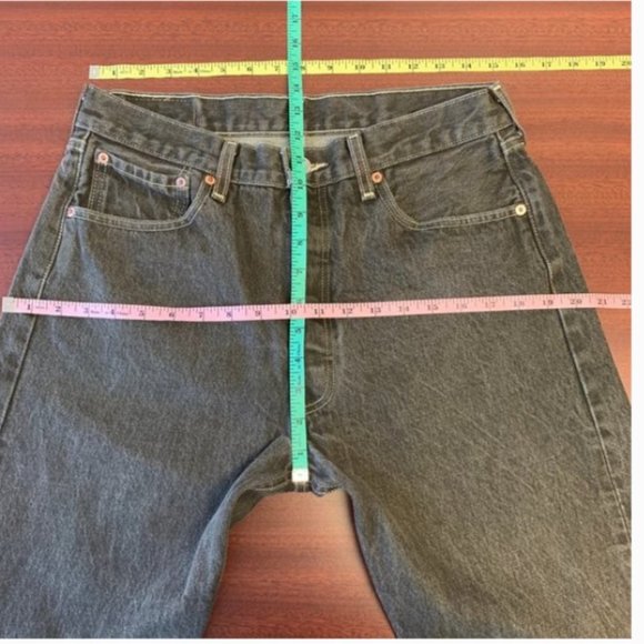 Vintage Men's 501XX Levi's High Rise Mom Jeans - Picture 7 of 9